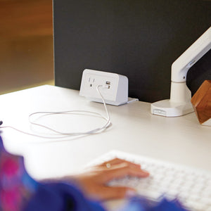 Eon Outlet/USB | Desktop Power